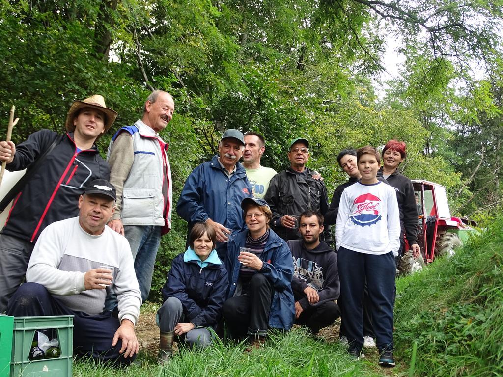 Farm Stay Frank Ozmec Wine And Glamping Estate Ljutomer Kültér fotó